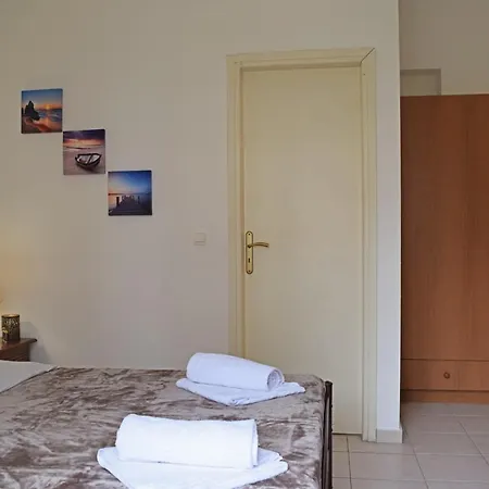 Stelios * Hriszí Aktí Haniá